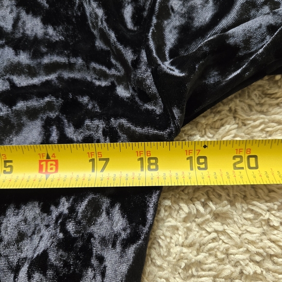 Fabletics black crushed velour zip up crop hoodie womens XXS - Picture 7 of 9